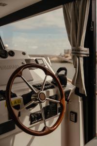 Gallery image of Yacht by Strandhotel - hotel service & wellness in Cadzand