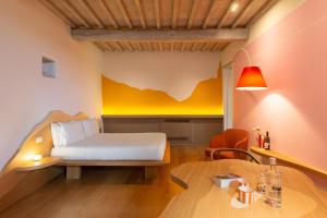 A seating area at Mastrojanni Relais