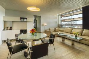 O zonă de relaxare la NH Collection Barcelona Constanza