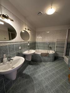 Baðherbergi á Apartmány pod horizontem