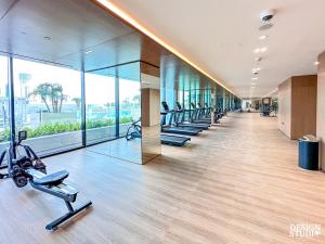 Gimnàs o zona de fitness de GOLDEN NUMBER by Design Studio