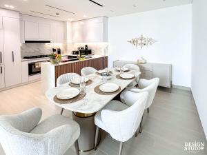 Cuina o zona de cuina de GOLDEN NUMBER by Design Studio