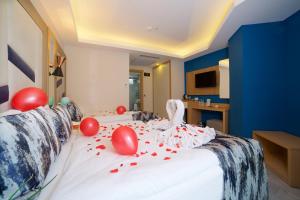 Postel nebo postele na pokoji v ubytování Downtown Sirkeci Hotel