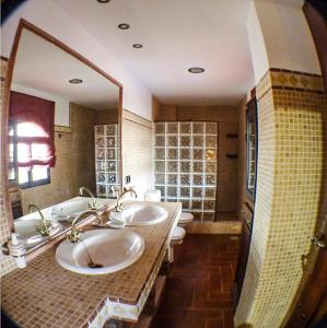 Kúpeľňa v ubytovaní Green Peaks B&B Country House Alojamiento Rural