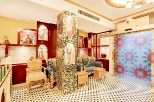 Palette Heritage Varanasi Retreat的休息区
