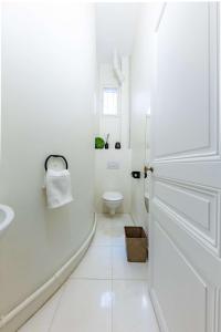 Un baño de Exceptional Eiffel Tower Gem 4BED 8P in Trocadero