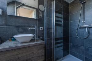 Koupelna v ubytování B&B Dennenbos