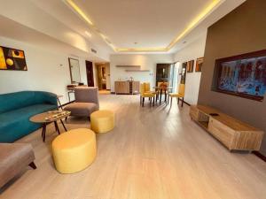 Area soggiorno di HDB Al Khobar Resort & Spa