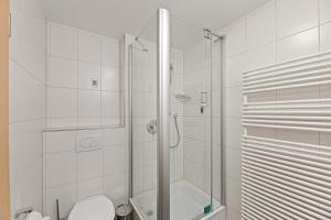 Un baño de Steiners Hotel Airport-Messe