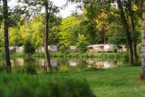 Gambar di galeri bagi Camping Etang de Sologne di Nouan-le-Fuzelier