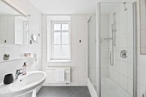 Un baño de Steiners Hotel Airport-Messe