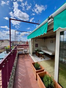 A balcony or terrace at Settesanti Vintage Attic