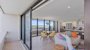 Kuchyň nebo kuchyňský kout v ubytování Beach Terrace on Siesta