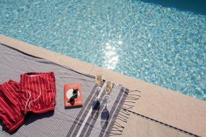 Bazén v ubytování Hotel Stari Dvor nebo v jeho okolí