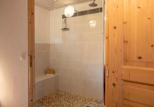 Ένα μπάνιο στο Caledonia