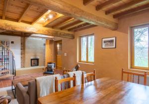 Χώρος καθιστικού στο Caledonia