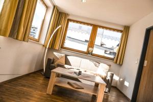 Posedenie v ubytovaní Appartements Schwarzer Adler