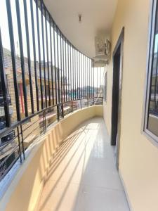 Balkón nebo terasa v ubytování Cosy 1BHK well furnished flat-Kamal Jal