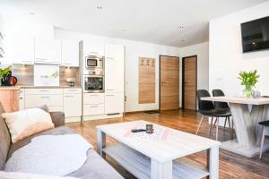 Kuchyňa alebo kuchynka v ubytovaní Appartements Schwarzer Adler