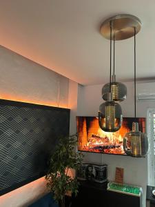 A kitchen or kitchenette at Hostal Baleàric