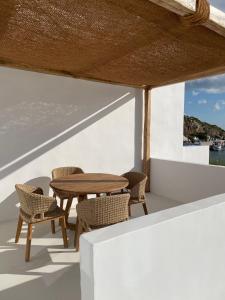 A balcony or terrace at Faros Residences