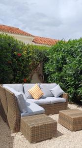 Posezení v ubytování Els Poblets Denia offers Casa Crosby - Private studio within walking distance to the beach