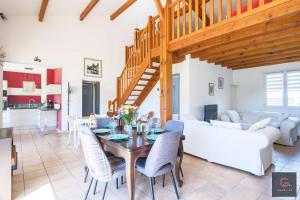 Fotografie z fotogalerie ubytování Maison de vacance avec jardin 8 personnes Biscarrosse v destinaci Biscarrosse