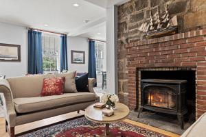 Φωτογραφία από το άλμπουμ του The Captain Stannard σε Westbrook