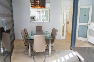 Gallery image of Duplex with pool in Gelves, close to Seville in Gelves