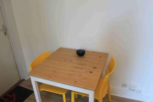 Φωτογραφία από το άλμπουμ του Très beau studio proche centre, très calme στην Ανεσί