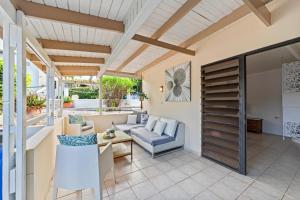 Predel za sedenje v nastanitvi Casa Bohemian Curacao