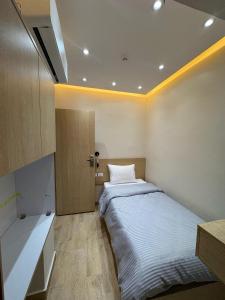 Letto o letti in una camera di Landmark Hostel Cairo