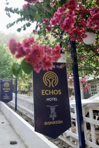 Certifikát, hodnocení, plakát nebo jiný dokument vystavený v ubytování ECHOS HOTEL Rishikesh