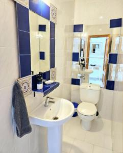 Kúpeľňa v ubytovaní Casa Ana Nerja