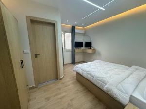 Letto o letti in una camera di Landmark Hostel Cairo