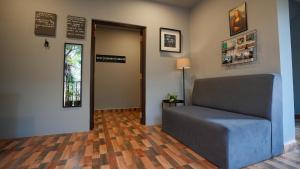 Zona d'estar a Sort By Stays , Siolim