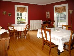 Gallery image of Benjamin F. Packard House Bed and Breakfast in Bath