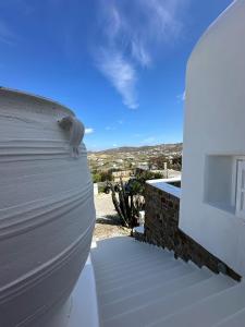 Gallery image of Myconian Villa -7 min Chora - center - 130sqm - 4people - 2 rooms - Secured Free Parking,- Elenas Hospitality - in Mýkonos City