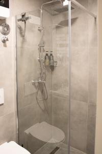 Koupelna v ubytování Design Suite Frankfurt