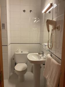 Ένα μπάνιο στο Hotel Cuevas Del Mar