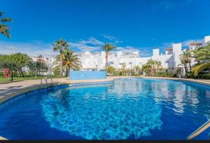 The swimming pool at or close to Apartamento en Las Marinas Vera