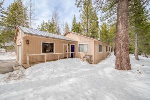 Pebble Place at Tahoe Donner by Tahoe Getaways - Pet Friendly, Single Level w HOA en invierno