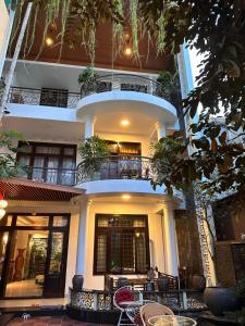 Gallery image of Nana House Huong River Retreat in Thôn Trường Giang +32 photos