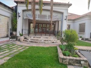 Vườn quanh Sezanah Luxury Lodge