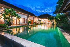 an image of a swimming pool in a villa at Villa Moringa 1 - 3 Bedrooms Villa in Canggu Central in Canggu