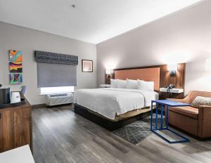 Postel nebo postele na pokoji v ubytování Hampton Inn Seguin