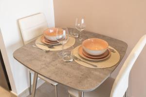 Imagen de la galería de An Exceptional Studio in JVC that Sleeps 2!, en Dubái