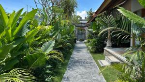 Aed väljaspool majutusasutust Teluk Menjangan Bali