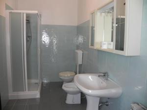 A bathroom at Agriturismo Poderi Minori