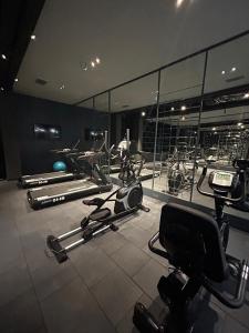 Γυμναστήριο ή/και όργανα γυμναστικής στο Qoople Legend A40 prime sea location apartment